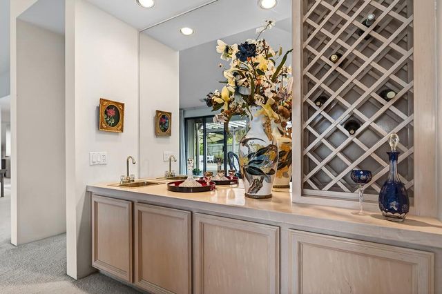 2046 Texas Bar Ct, Gold River, CA 95670