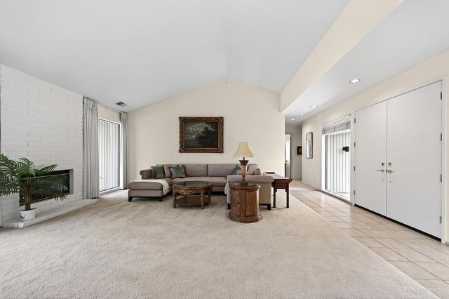 2046 Texas Bar Ct, Gold River, CA 95670