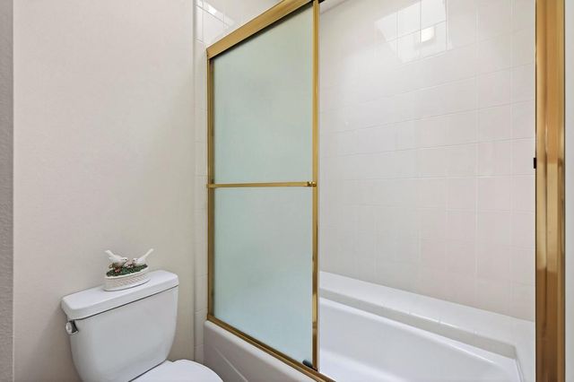 2046 Texas Bar Ct, Gold River, CA 95670