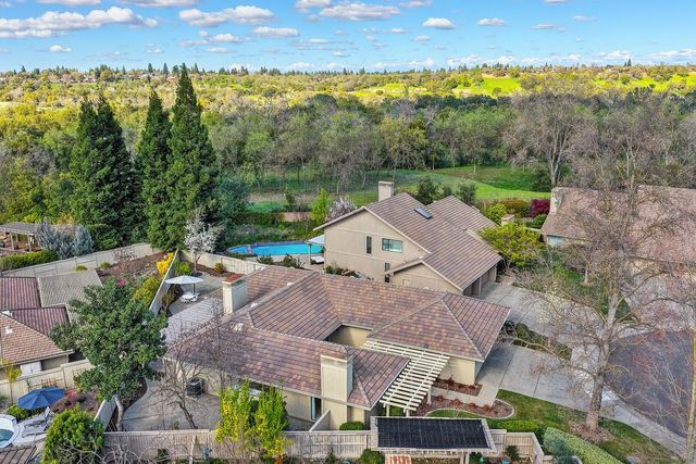 2046 Texas Bar Ct, Gold River, CA 95670