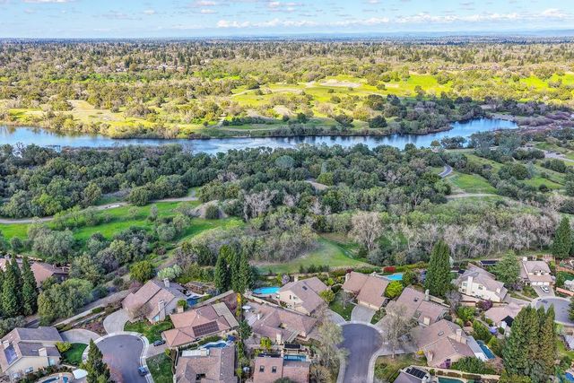 2046 Texas Bar Ct, Gold River, CA 95670