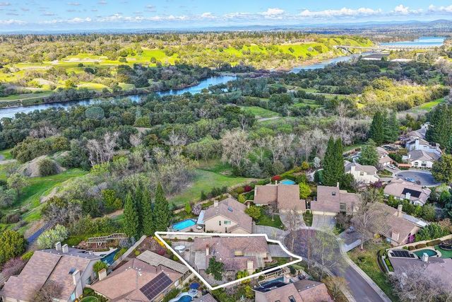 2046 Texas Bar Ct, Gold River, CA 95670