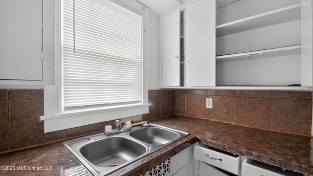 4894 Sheridan Drive, Jackson, MS 39206