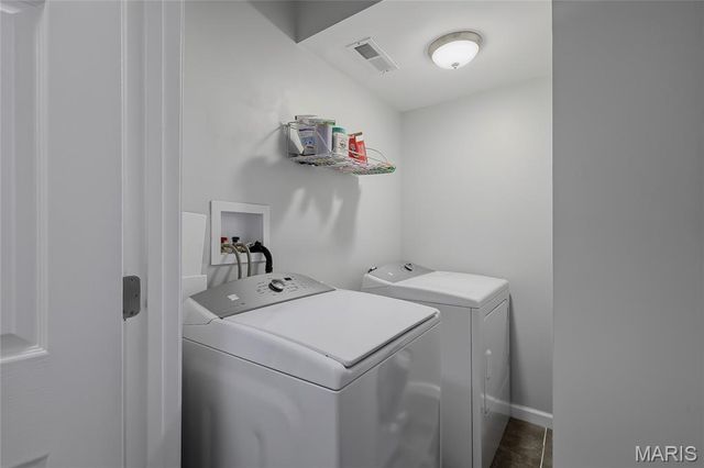 986 Glenbrook Avenue, Glendale, MO 63122