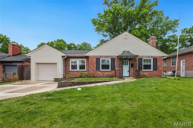 986 Glenbrook Avenue, Glendale, MO 63122