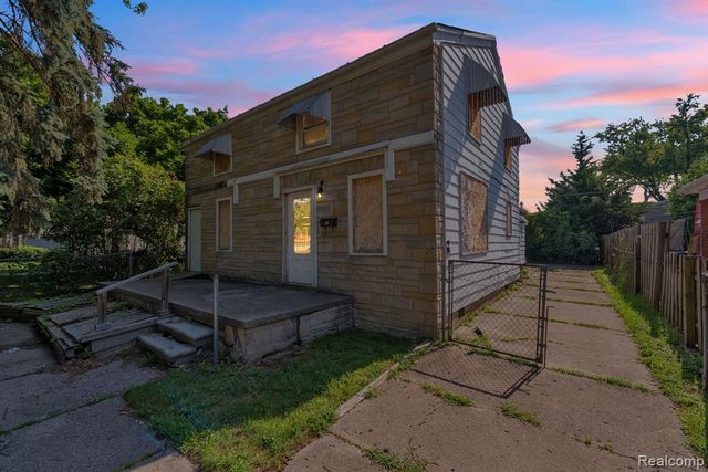 5365 Campbell Street, Dearborn Heights, MI 48125