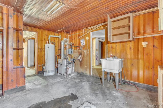5365 Campbell Street, Dearborn Heights, MI 48125