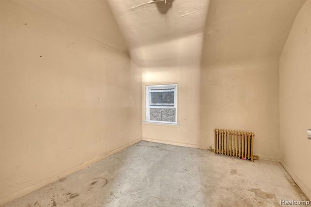 5365 Campbell Street, Dearborn Heights, MI 48125