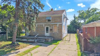 5365 Campbell Street, Dearborn Heights, MI 48125