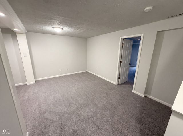 6680 Crestwell Lane, Indianapolis, IN 46268