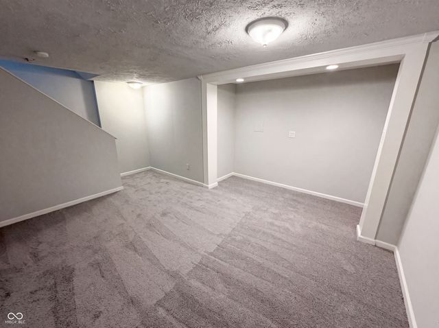 6680 Crestwell Lane, Indianapolis, IN 46268