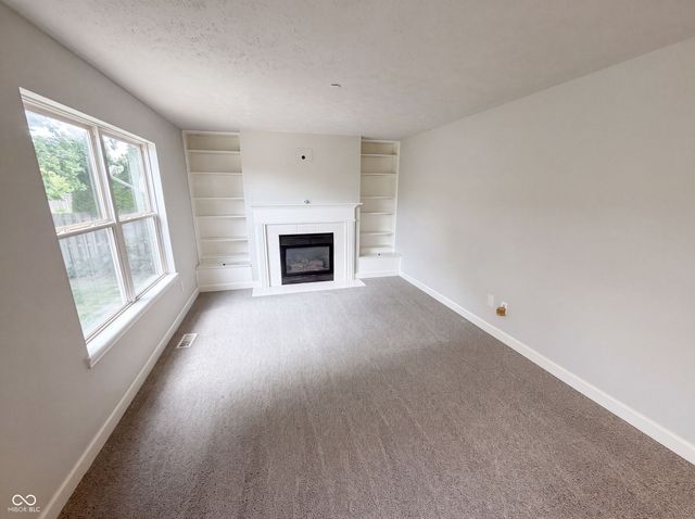 6680 Crestwell Lane, Indianapolis, IN 46268