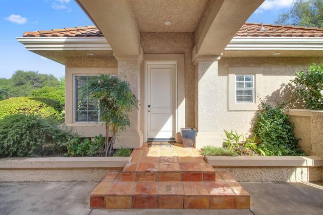 5001 Auburn Folsom Rd, Loomis, CA 95650