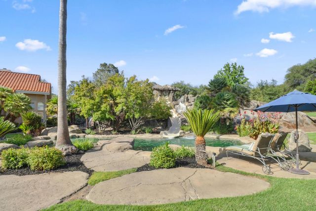 5001 Auburn Folsom Rd, Loomis, CA 95650