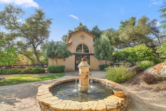 5001 Auburn Folsom Rd, Loomis, CA 95650