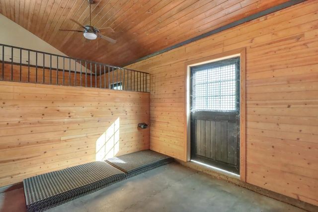 5001 Auburn Folsom Rd, Loomis, CA 95650