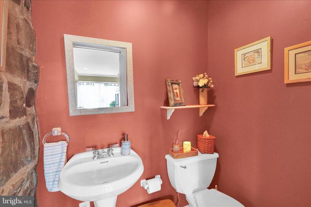 53 JACKSON DR, Lancaster, PA 17603