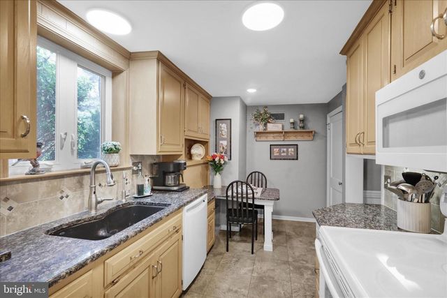 53 JACKSON DR, Lancaster, PA 17603