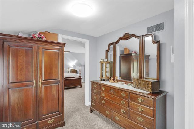 53 JACKSON DR, Lancaster, PA 17603
