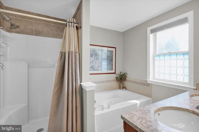 53 JACKSON DR, Lancaster, PA 17603