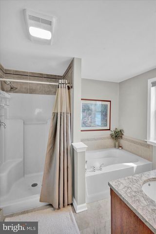 53 JACKSON DR, Lancaster, PA 17603