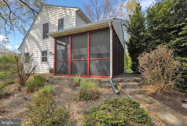 53 JACKSON DR, Lancaster, PA 17603