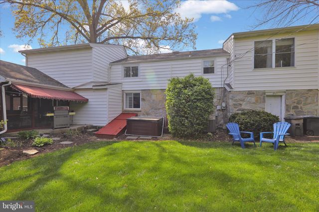 53 JACKSON DR, Lancaster, PA 17603