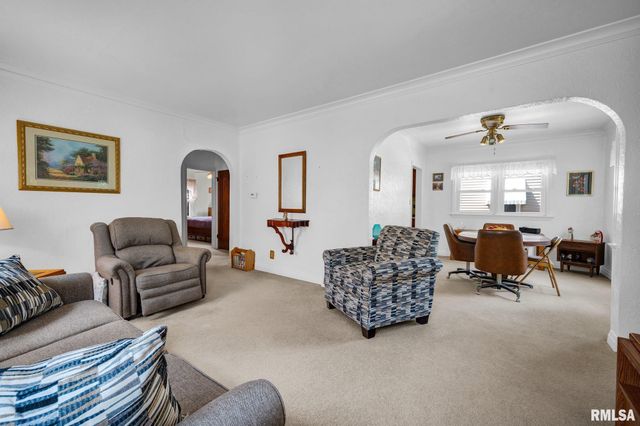 2617 N BIGELOW Street, Peoria, IL 61604