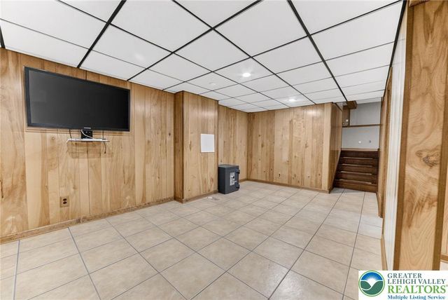 6404 Fir Road, Upper Macungie Twp, PA 18104