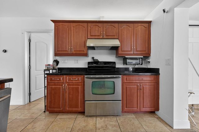 4540 SW 28th Terrace, Dania Beach, FL 33312
