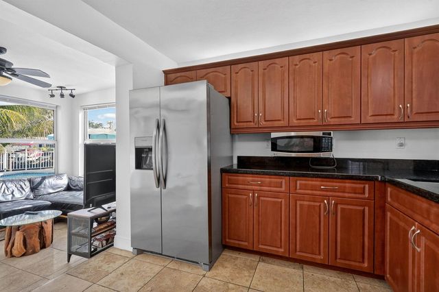 4540 SW 28th Terrace, Dania Beach, FL 33312