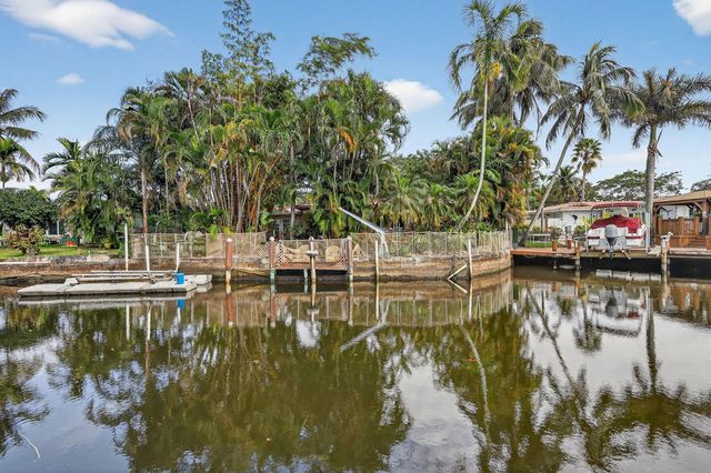 4540 SW 28th Terrace, Dania Beach, FL 33312