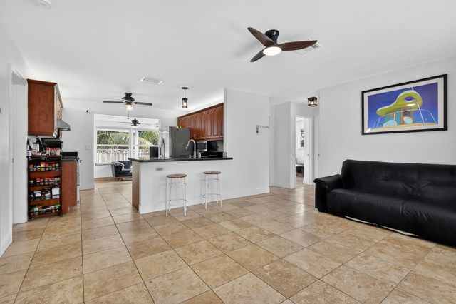 4540 SW 28th Terrace, Dania Beach, FL 33312