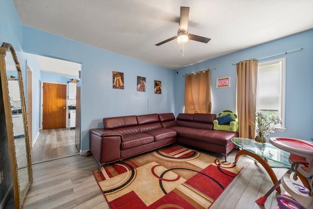 1438 Somerset Ave, Taunton, MA 02780