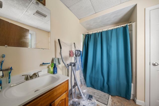 1438 Somerset Ave, Taunton, MA 02780