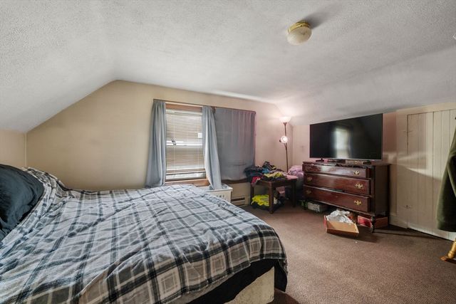 1438 Somerset Ave, Taunton, MA 02780