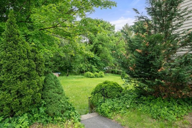 1438 Somerset Ave, Taunton, MA 02780