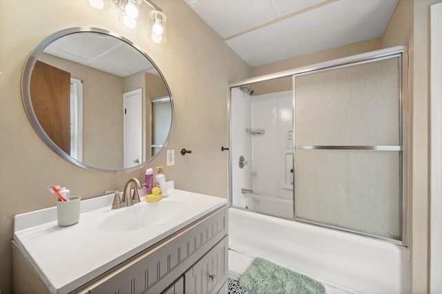 1438 Somerset Ave, Taunton, MA 02780