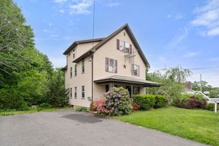 1438 Somerset Ave, Taunton, MA 02780