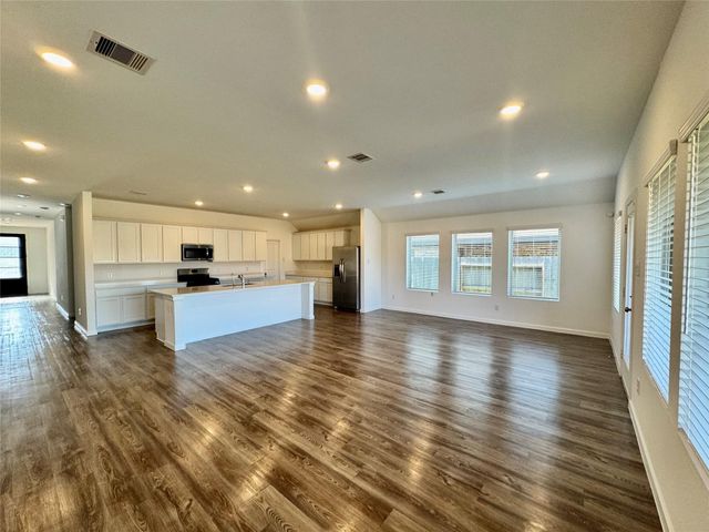19834 Sienna Green Drive, Hockley, TX 77447