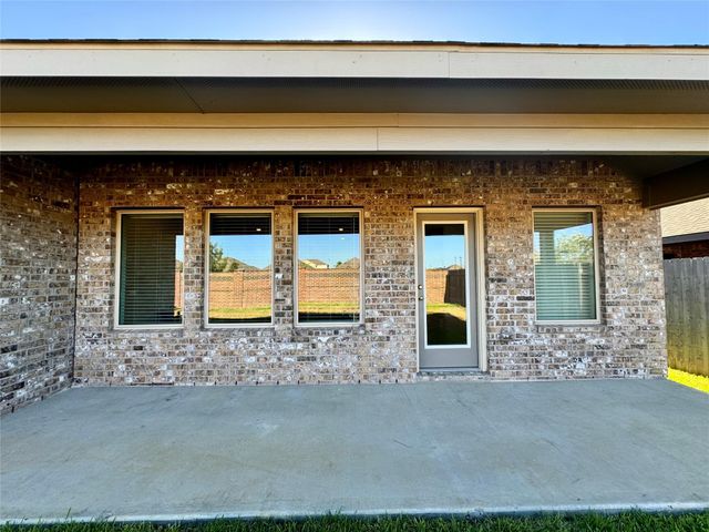 19834 Sienna Green Drive, Hockley, TX 77447