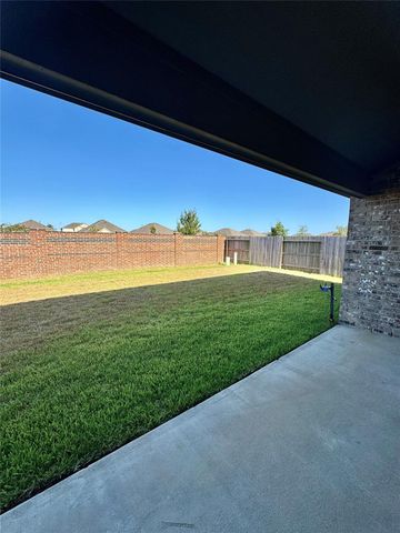 19834 Sienna Green Drive, Hockley, TX 77447