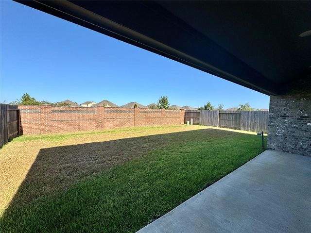 19834 Sienna Green Drive, Hockley, TX 77447