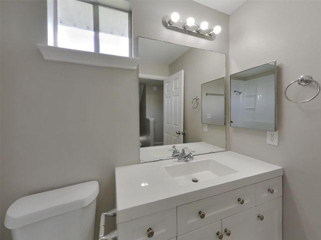 3210 Kelling Street, Houston, TX 77045