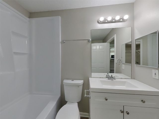 3210 Kelling Street, Houston, TX 77045