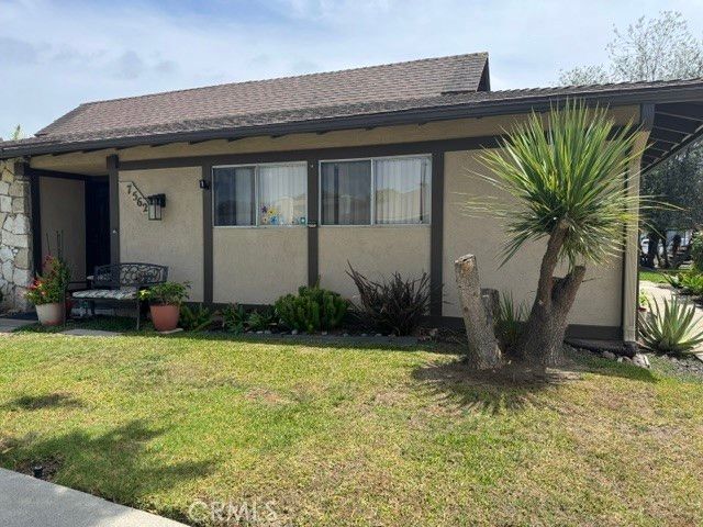 7562 Volga Drive 2, Huntington Beach, CA 92647