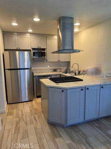 7562 Volga Drive 2, Huntington Beach, CA 92647