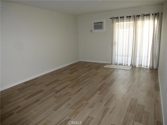 7562 Volga Drive 2, Huntington Beach, CA 92647