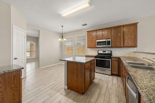 706 Pickett Hill Lane, Rosenberg, TX 77469