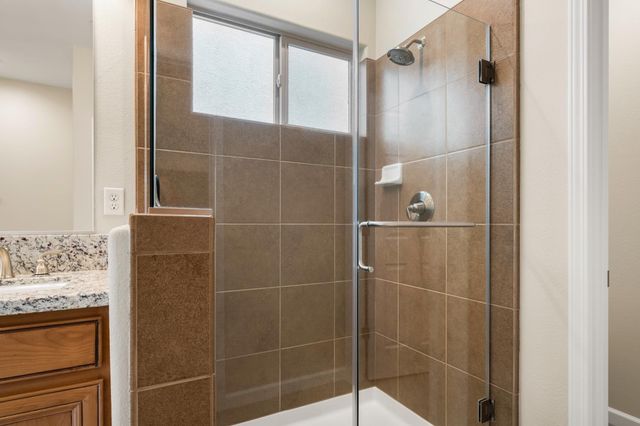 1866 Verrazona Dr, Roseville, CA 95747